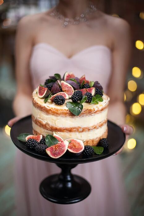 fig-wedding-cake-16