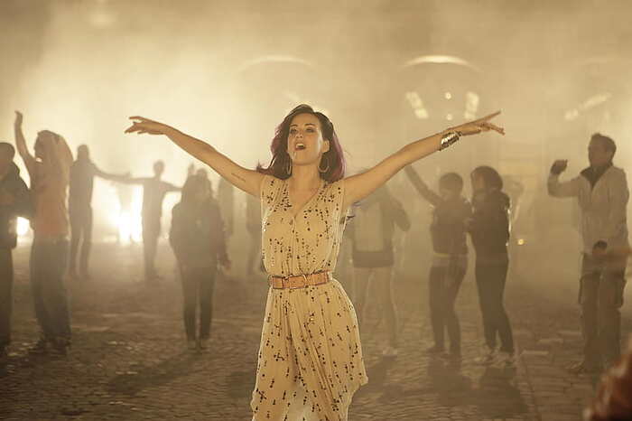 desktop-wallpaper-katy-perry-keeps-those-record-katy-perry-firework
