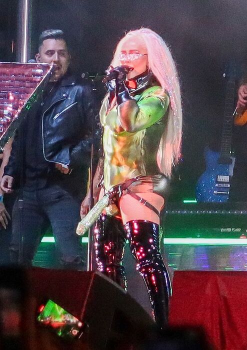 0_WARNING-CONTAINS-GRAPHIC-MATERIAL-Christina-Aguilera-wears-a-sexual-device-and-invites-gu